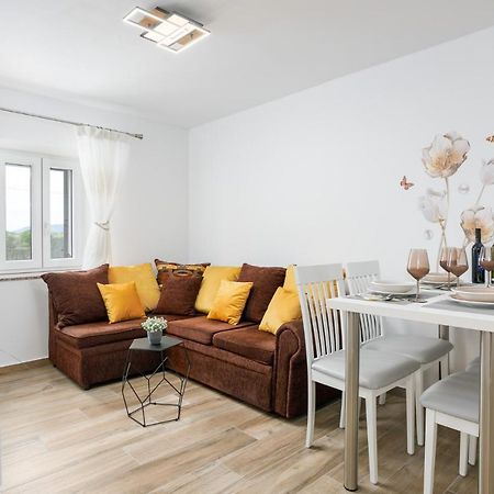 Apartment Ivana มาลินสกา ภายนอก รูปภาพ